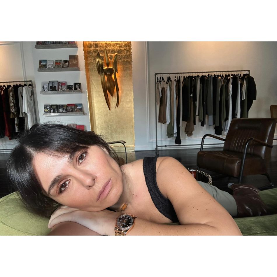 Dana Budeanu, reacție acidă pentru bărbații care se pupă pe obraz: Ce ai pe dedesubt? Tanga?