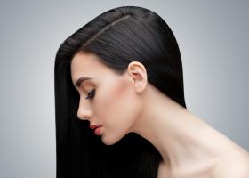 4 instrumente de coafat pentru un par perfect aranjat