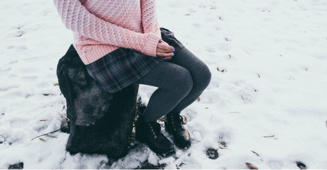 Ce fuste lungi si calduroase purtam in zilele reci