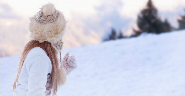 Manusi, fulare si caciuli pentru o iarna vesela