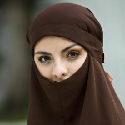 Limitele femeilor arabe