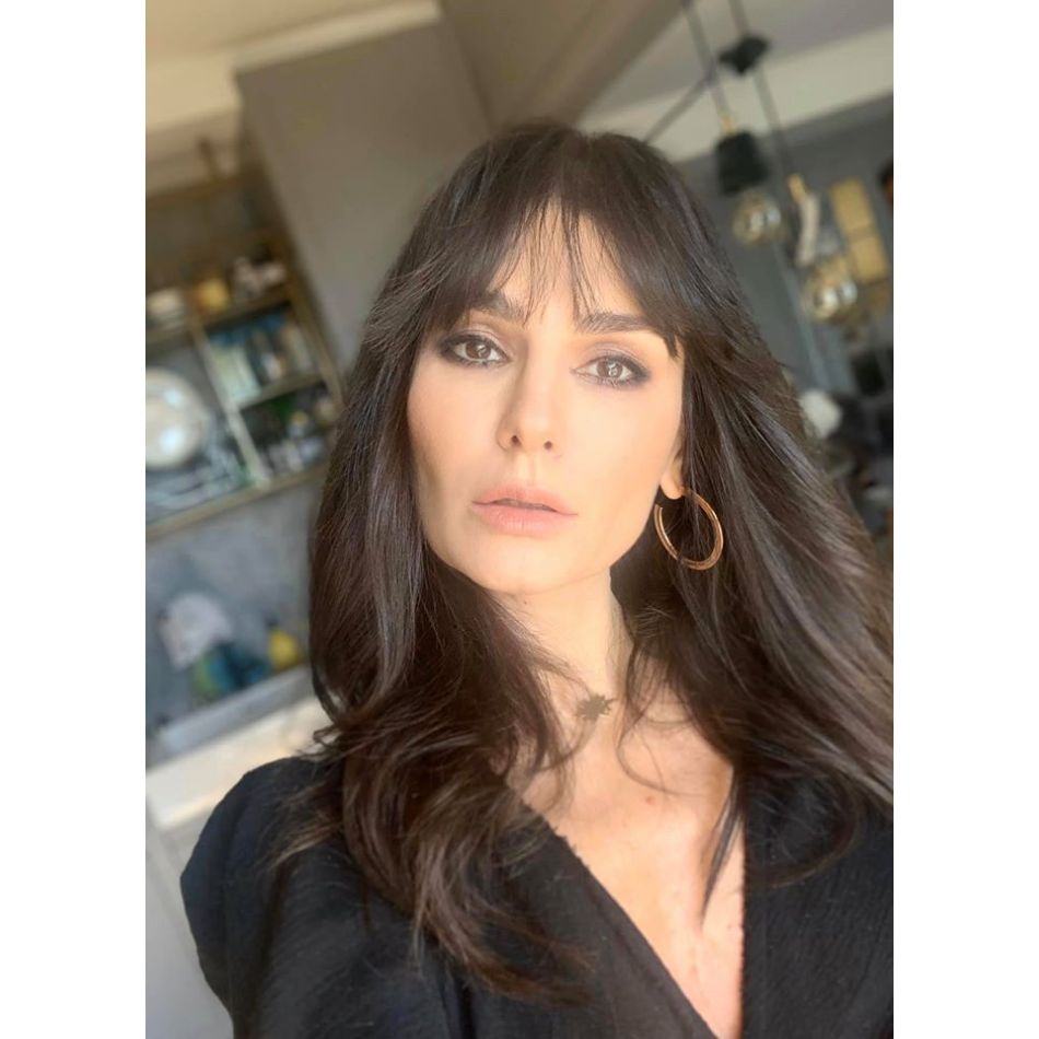 Dana Budeanu, reacție acidă pentru bărbații care se pupă pe obraz: Ce ai pe dedesubt? Tanga?