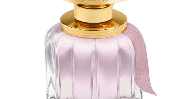Gama premium de cosmetice Artistry prezinta noul parfum ARTISTRY FLORA CHIC