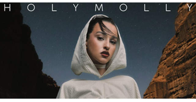 Holy Molly face magie pe ringul de dans cu piesa Favorite Song