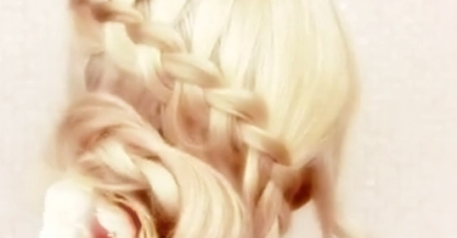 7 Coafuri Superbe pentru Mireasa 