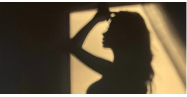 Cezar Gună x NOUA UNSPE - XS - Imnul reginelor moderne