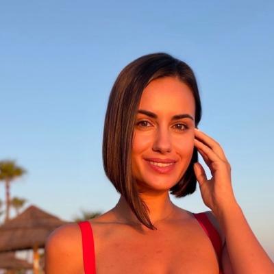 O mai ții minte pe Andreea Străvoiu de la „Bravo, ai stil!”? Ce emisiune prezintă acum la Kanal D