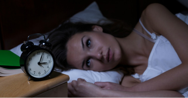 Cum poti scapa de insomnie? Cauze, simptome si tratarea acestei tulburari