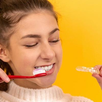 Tot ce trebuie să știi despre serviciile de estetică dentară
