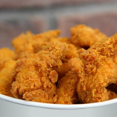 Am aflat reteta secreta a puiului crispy de la KFC