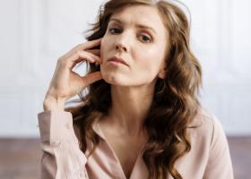 Dragă Alma, am 45 de ani și sunt proaspăt divorțată. Mi-e teamă că o să mor singură