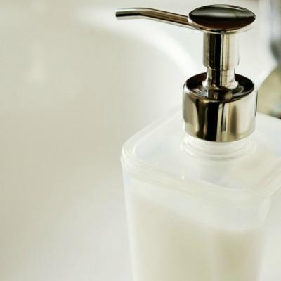 Dispenserele de săpun și nu numai pentru acasă ca la hotel - utile sau moft?