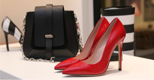 7 piese vestimentare și accesorii în care merită să investești