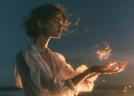 Ascendentul în Rac: Personalitate, iubire, carieră și lecțiile spirituale ale acestui ascendent sensibil