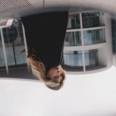 Devii periculoasă când începi să-ți controlezi sentimentele