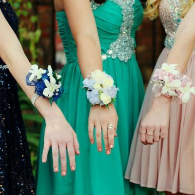 Cele mai frumoase rochii pentru balul de absolvire: modele spectaculoase