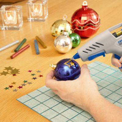 Serie de cursuri de bricolaj pentru confectionarea decoratiunilor de Craciun