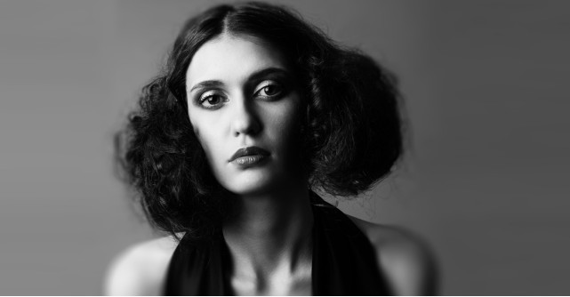  Cum te imbraci la teatru - ghid de stil