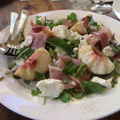 3 tipuri de salate care te ingrasa