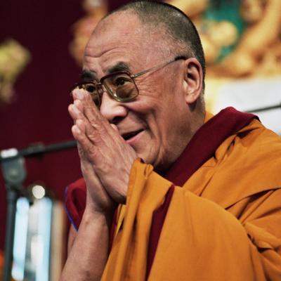 Despre puterea zambetului cu Dalai Lama