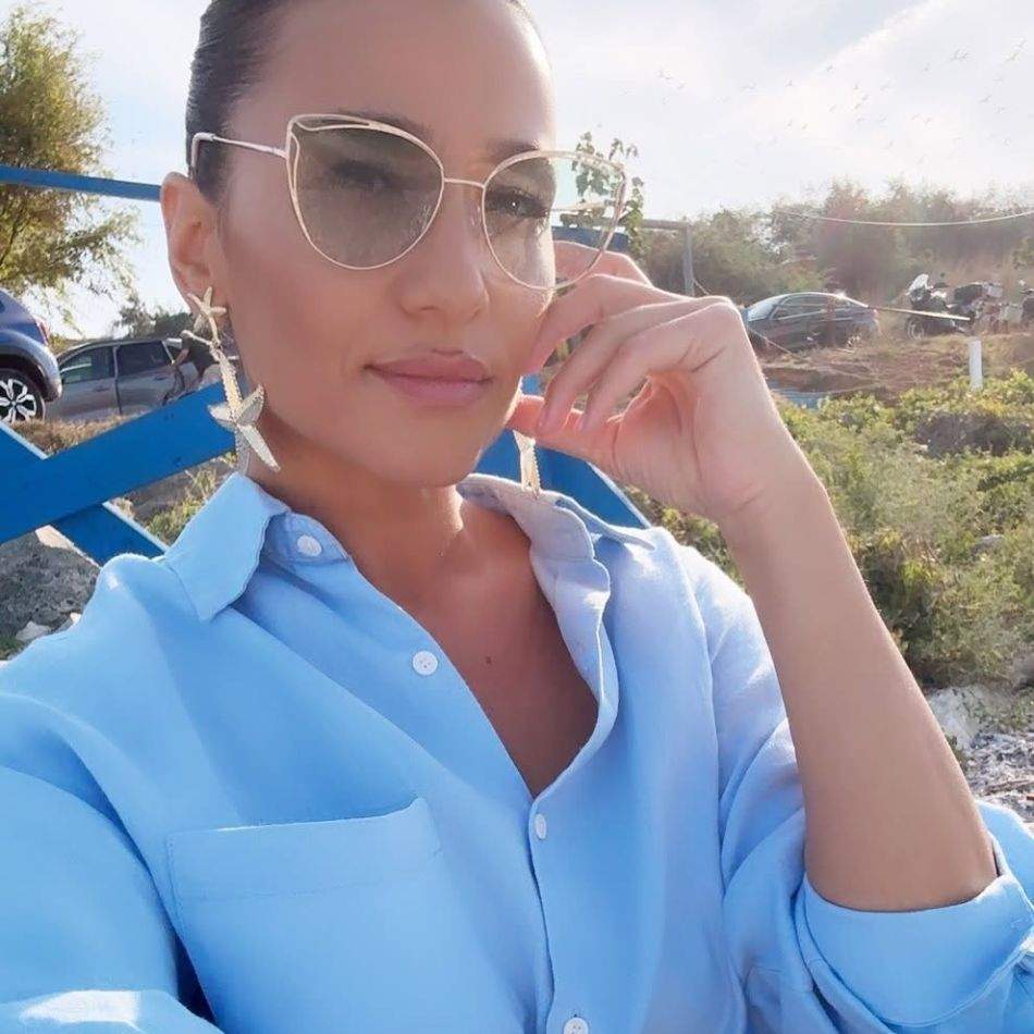 Gabi Bădălău, acuzații dure la adresa Claudiei Pătrășcanu după imaginile în care artista plânge în genunchi la biserică