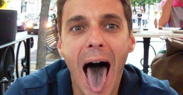 Mircea Badea a mărturisit că nu mai bea apă de 30 de ani. Ce altă băutură o consumă în cantități mari?