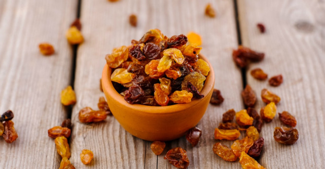 Beneficiile stafidelor: de ce sa le incluzi in alimentatie?