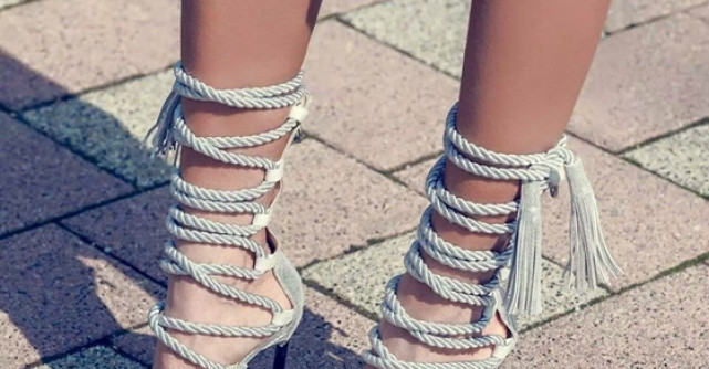   Mineli Boutique va prezinta colectia primavara-vara 2015 