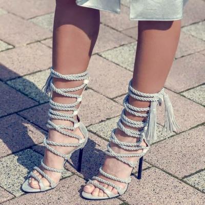   Mineli Boutique va prezinta colectia primavara-vara 2015 