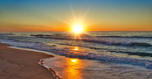 Studiu Reveal Marketing Research: Stațiunea Mamaia este principala destinație de pe litoral preferată de români