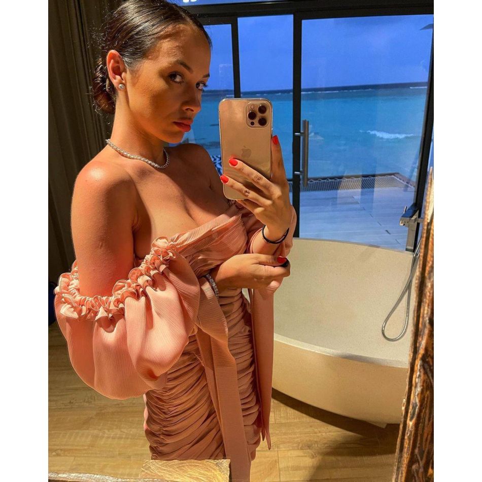 Vlăduța Lupău a devenit mamă! Numele fiului ei are o însemnătate aparte, iar scrisoarea pentru cel mic i-a emoționat pe fani