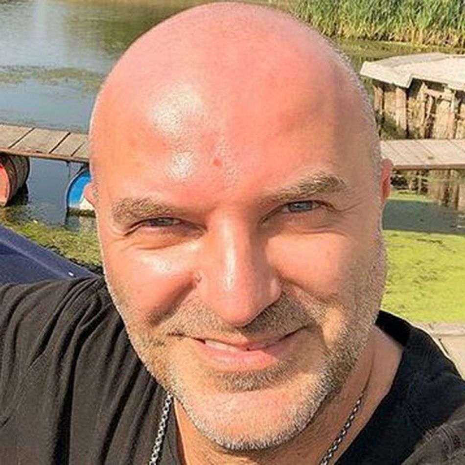 Dan Capatos își face planuri pentru a fugi din țară, în cazul unui război în România