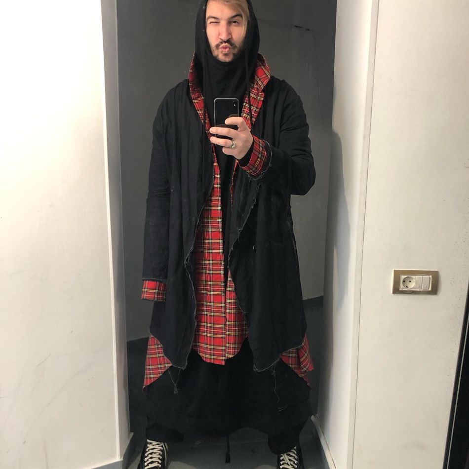 Alex Dobrescu șochează din nou! Unde a aruncat cenușa mamei sale: Mulțumesc pentru toate averile pe care mi le-a lăsat