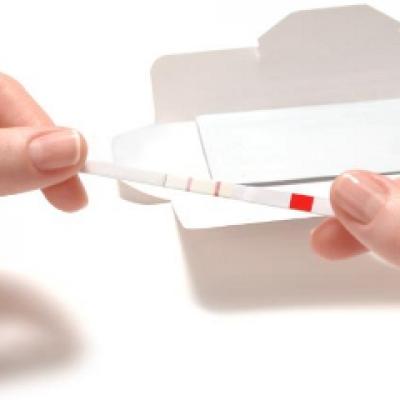 Socant: Fetita de 13 ani, cu chef de sex