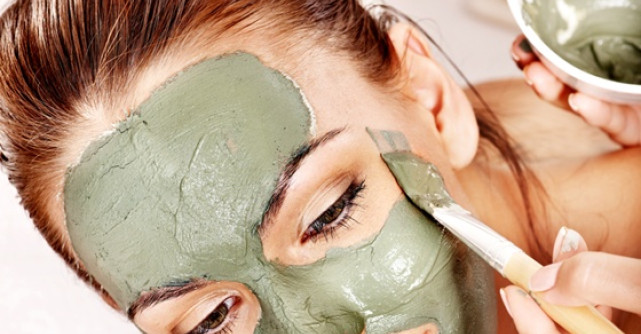 Masti de fata cu argila potrivite tenului tau