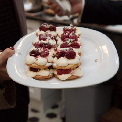 Desert spectaculos: Cenci cu crema de mascarpone
