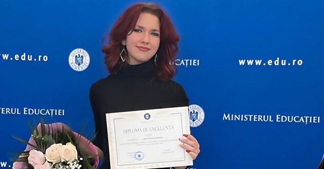 Cine este Denissa Lăbunț, eleva de 10 pe linie din Focșani cu burse la Harvard și Standford, premiată de Președintele României