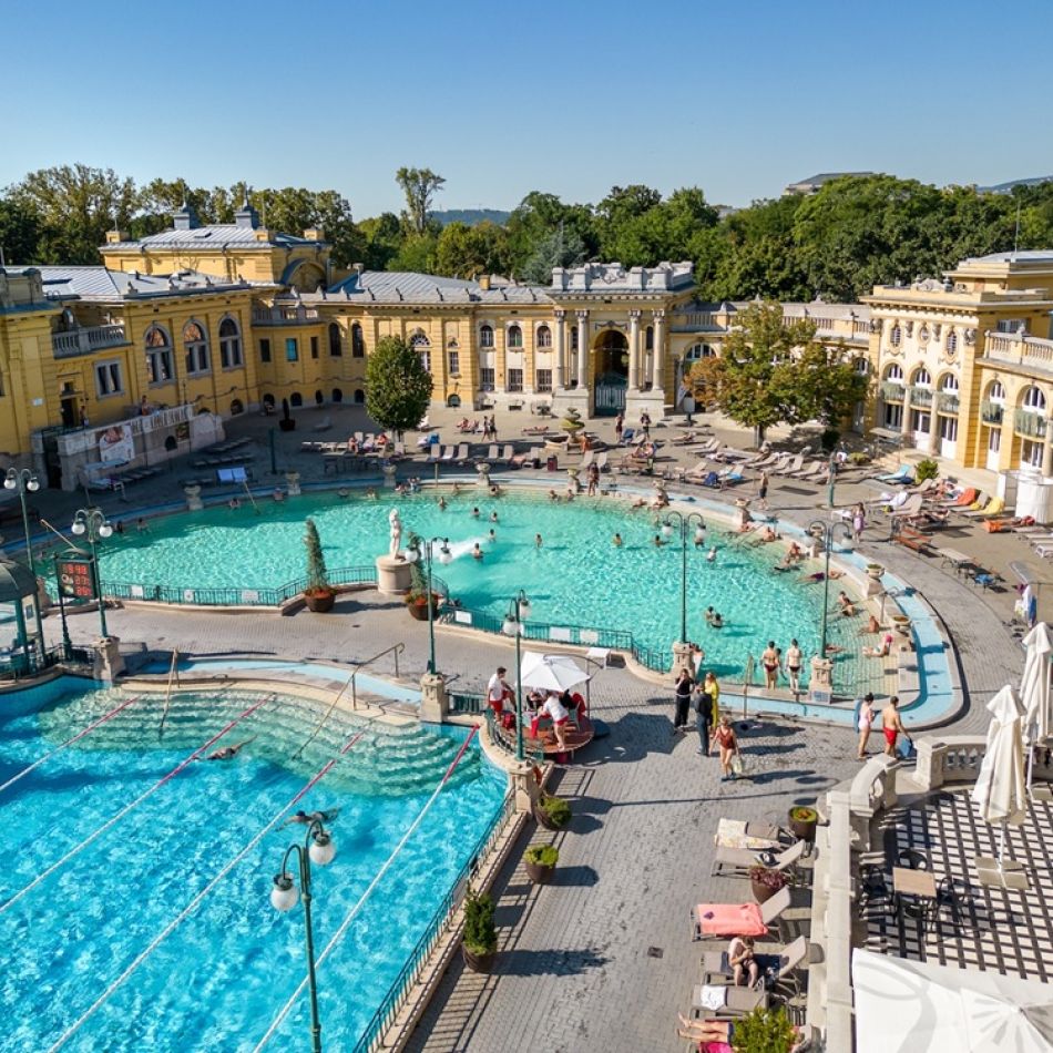 De ce aleg sute de mii de români să se relaxeze în Ungaria? Destinația spectaculoasă în care TREBUIE să ajungi