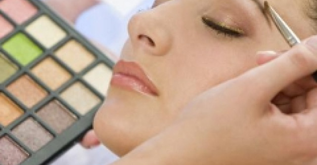 Lectii gratuite de machiaj in Galeria Real