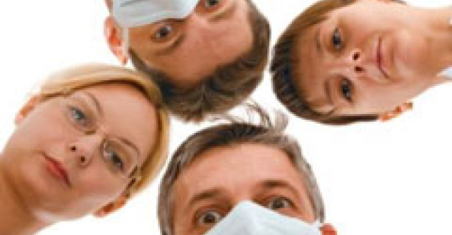 Fenomenul medicilor plecati in strainatate: Ce este de facut?