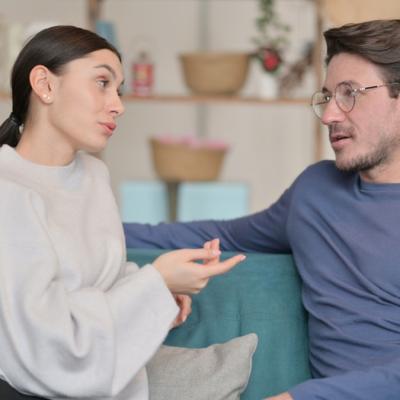 Navigând prin conflict: Cum să transformi disensiunile în oportunități de înțelegere și creștere