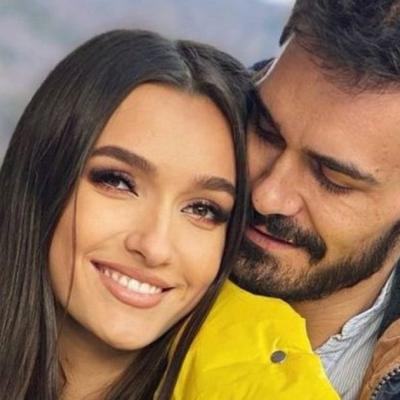 Viviana Sposub și George Burcea au strălucit la premiera filmului Wednesay, în Los Angeles