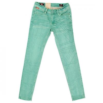 20 de perechi de jeans pentru toate gusturile