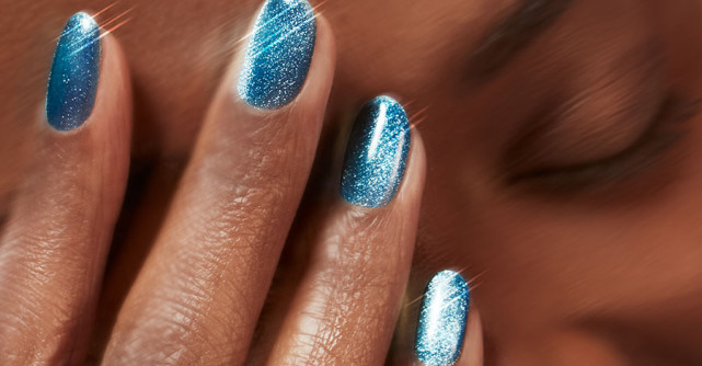 Velvet nails, noul must-have al sezonului rece