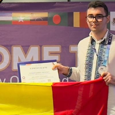 Teodor Moscalu, elevul român premiat de MIT și Harvard