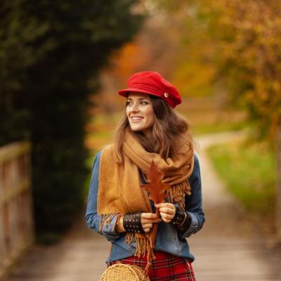 De nelipsit în această toamnă: 20 de eșarfe și fulare