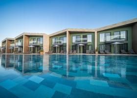 Starea de bine începe la malul mării: de ce vacanțele care ne reconectează au devenit noul lux