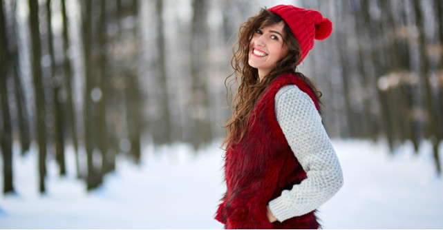 Cum sa porti cu succes caciuli in aproape orice outfit