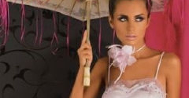 Lenjerie intima pentru o noapte a nuntii fierbinte