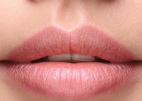 Buze catifelate si hidratate cu ajutorul acestor 3 produse